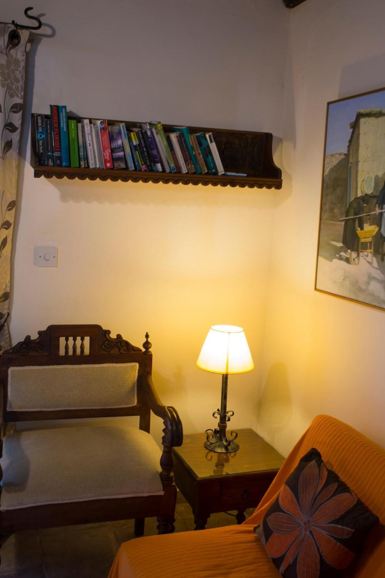 George Houses Pentakomo Rum bild